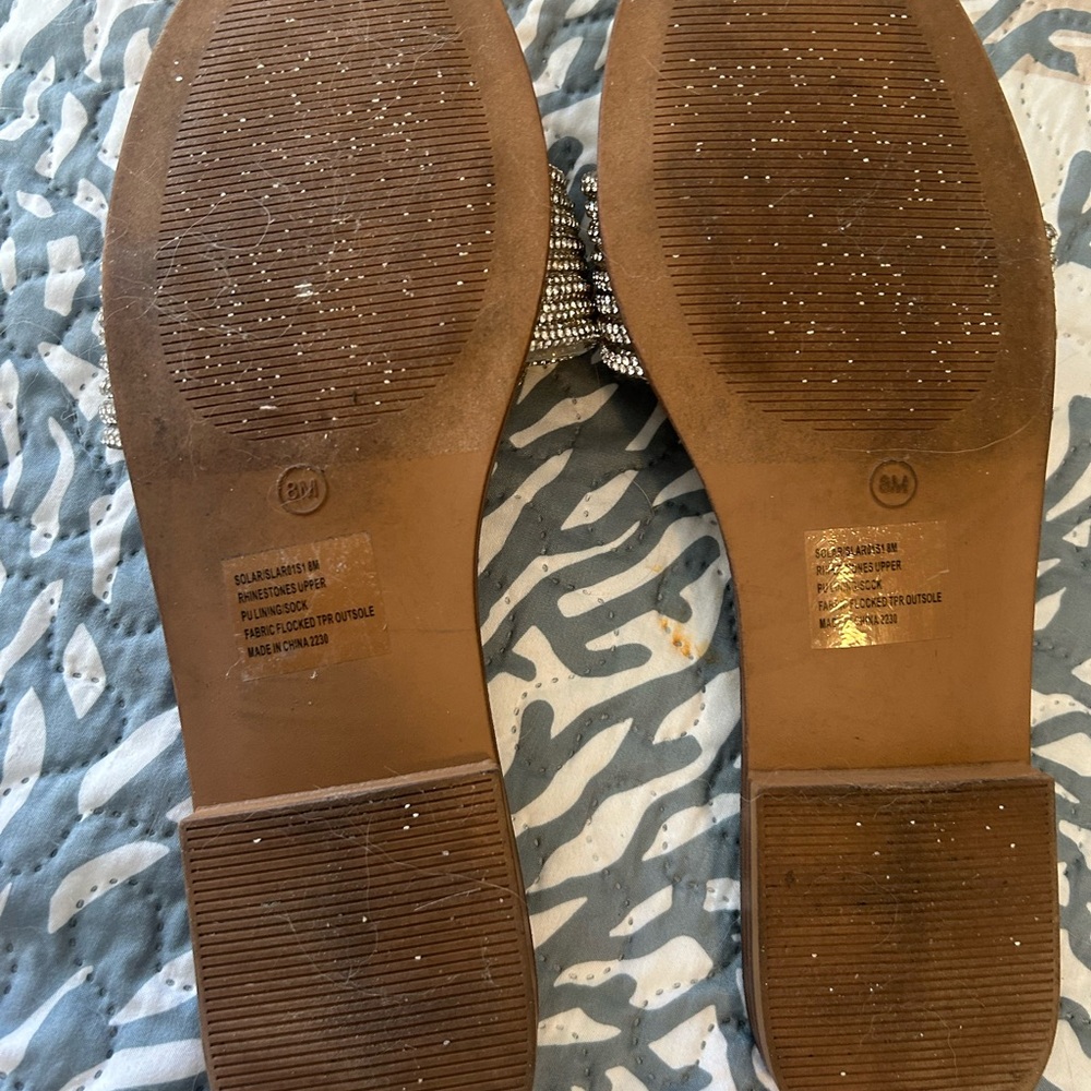 Steve Madden Silver Bling Sandals with Intricate Knotted Strap - Picture 4 of 7